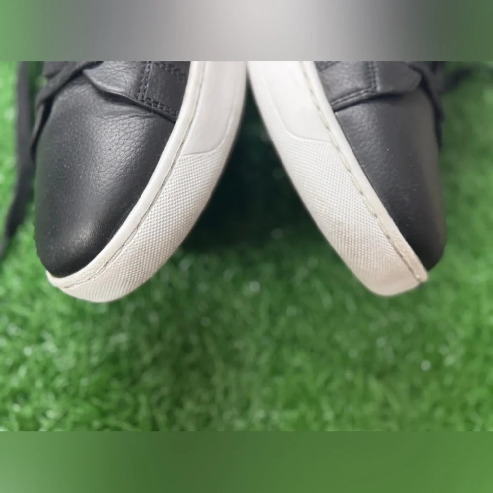 Calvin Klein Black and White Men's‎ Sneakers Size 11